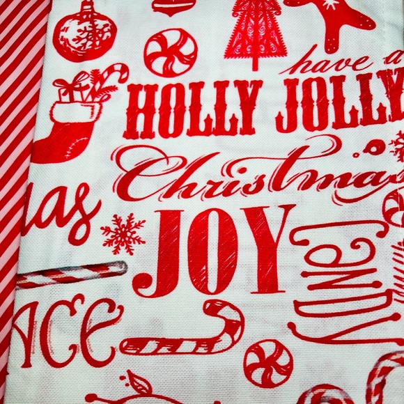 2 Christmas Red Holiday Images Kitchen Tea Towels Reindeer Believe Merry Joy - Picture 3 of 16